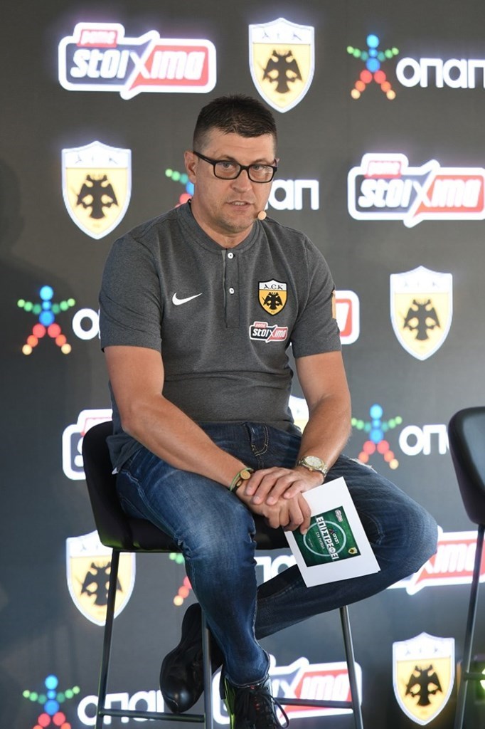 Βλάνταν Μιλόγεβιτς, προπονητής ΑΕΚ